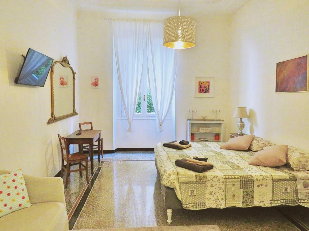 Central Chic Apartment Genova Esterno foto